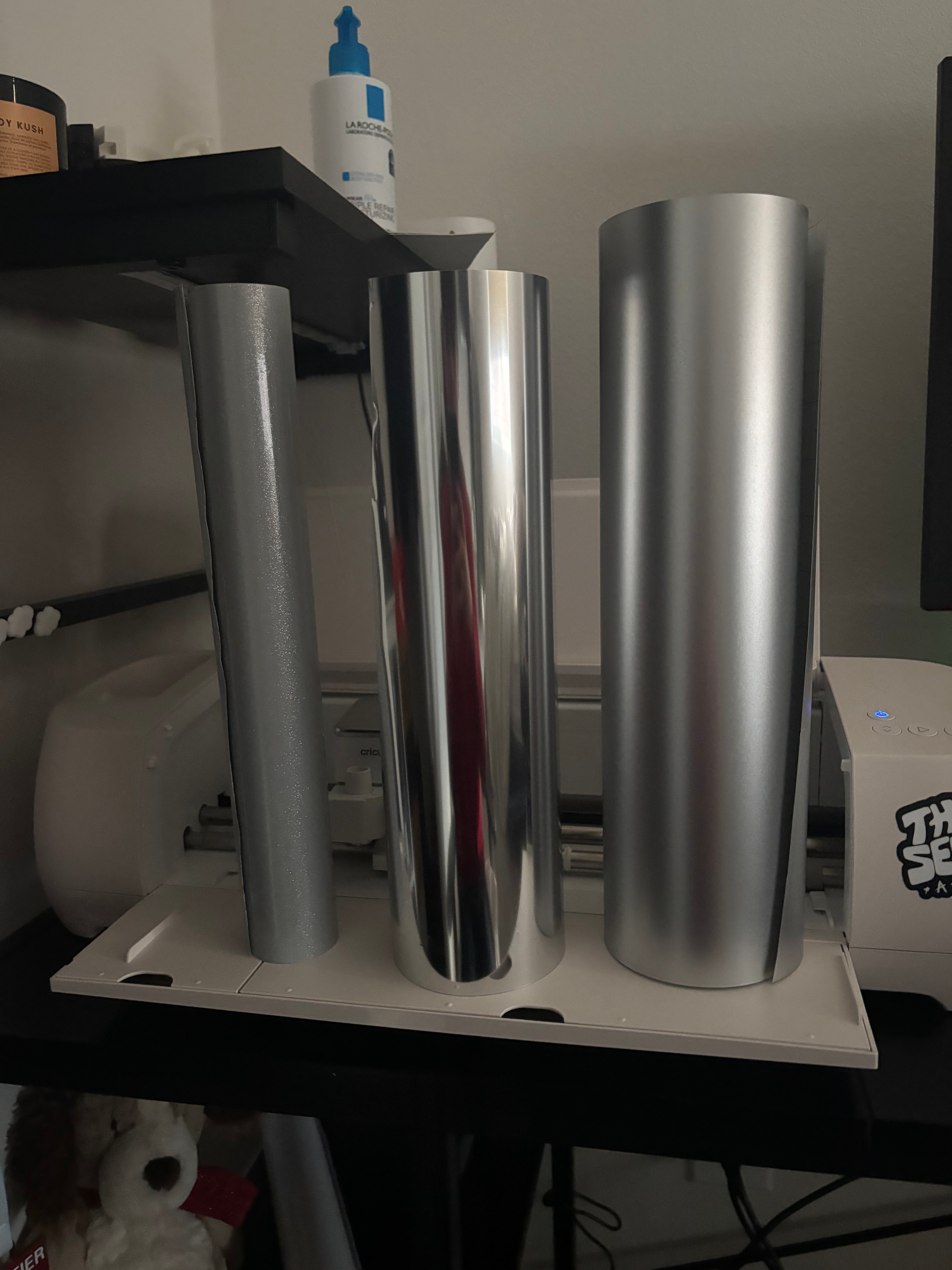 Unmanageable stickers